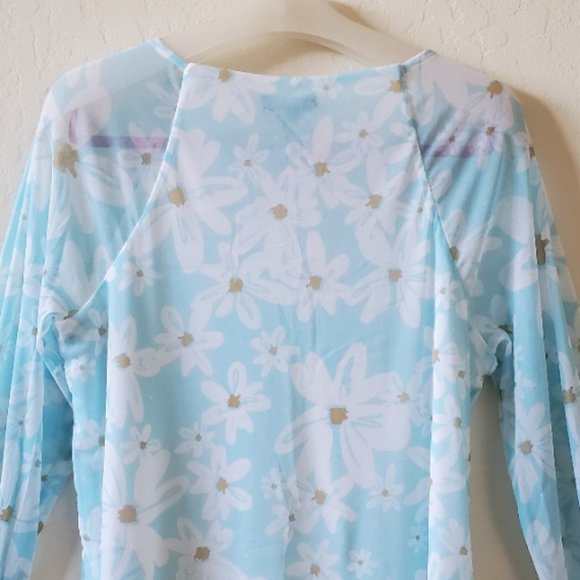 Alfani Sheer Powder Blue with White Floral Raglan Long Sleeves Top Small NWT - Picture 4 of 7